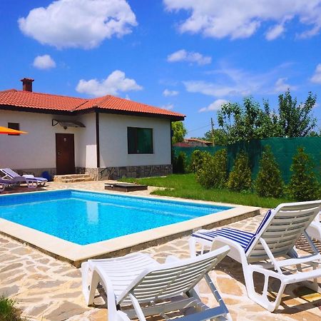 Вила Едем - Villa Edem - Beach Bolata Area Balgarevo Kültér fotó