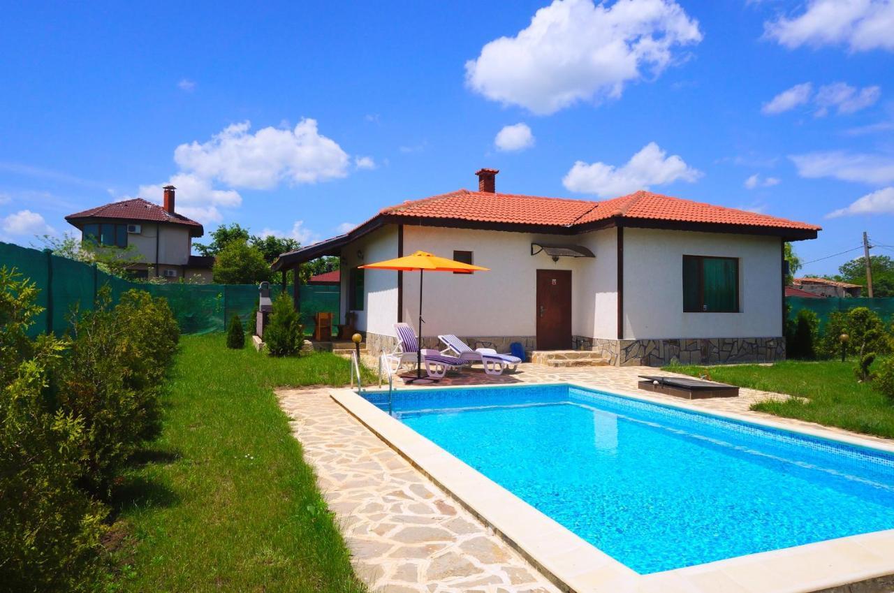 Вила Едем - Villa Edem - Beach Bolata Area Balgarevo Kültér fotó