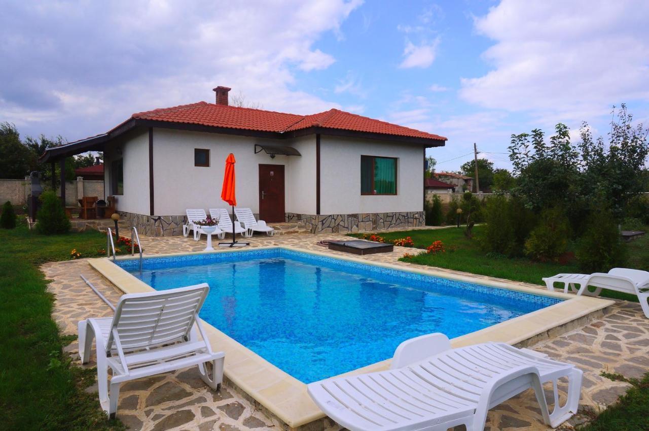 Вила Едем - Villa Edem - Beach Bolata Area Balgarevo Kültér fotó