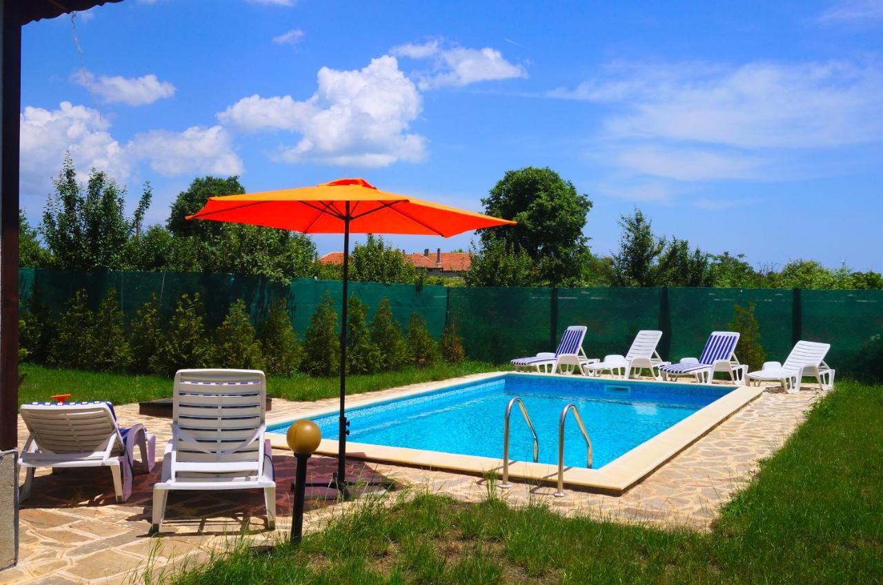 Вила Едем - Villa Edem - Beach Bolata Area Balgarevo Kültér fotó