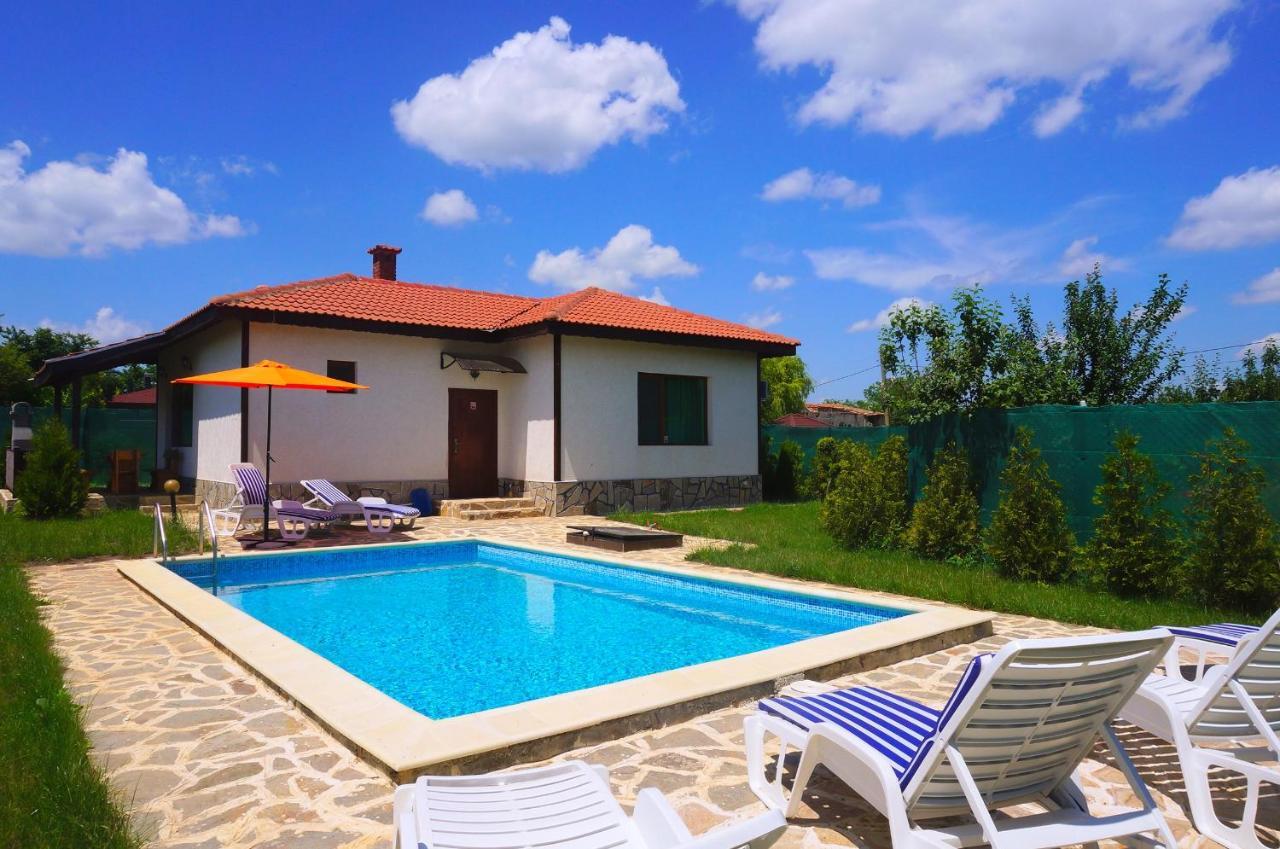 Вила Едем - Villa Edem - Beach Bolata Area Balgarevo Kültér fotó