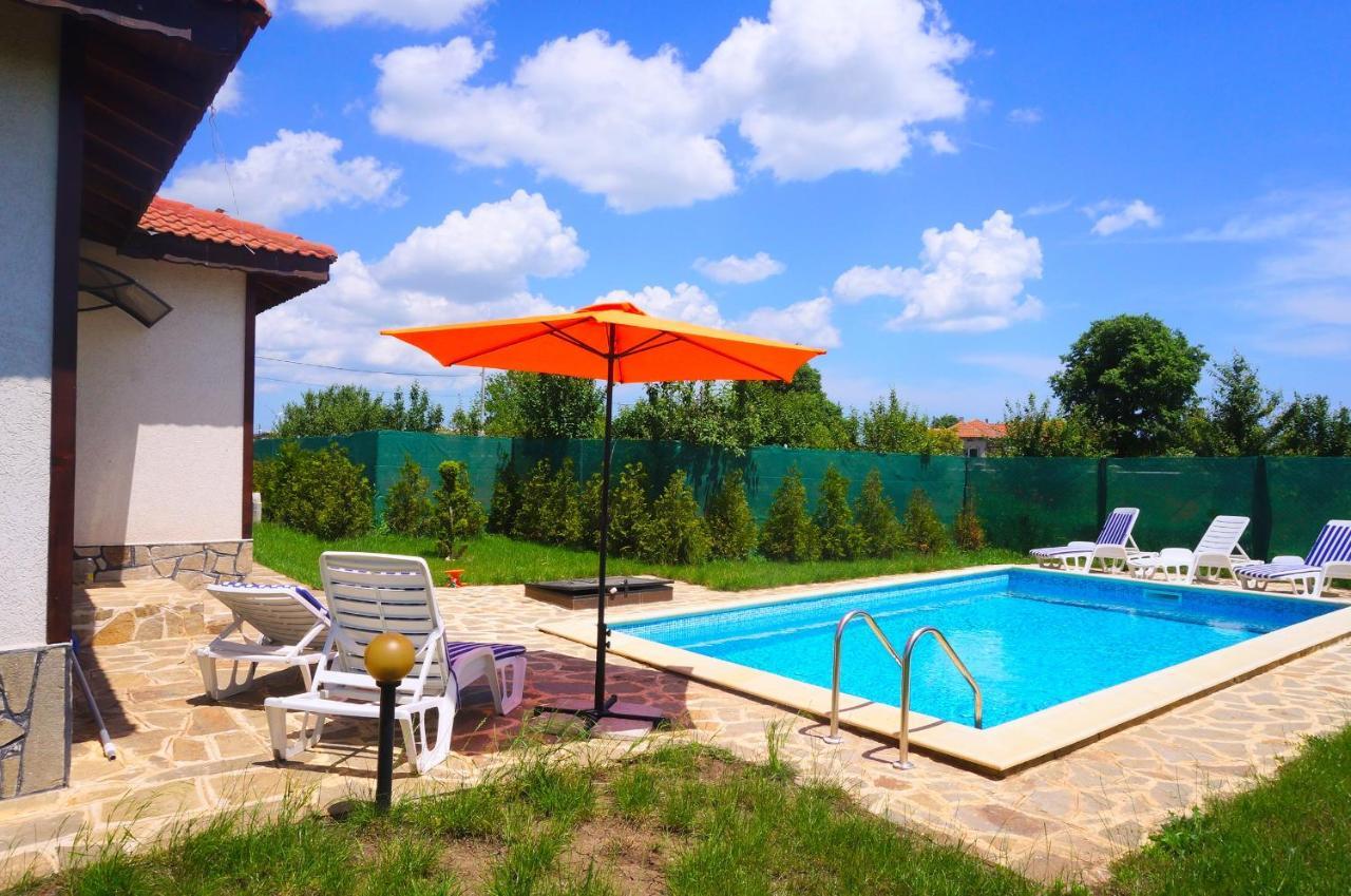 Вила Едем - Villa Edem - Beach Bolata Area Balgarevo Kültér fotó