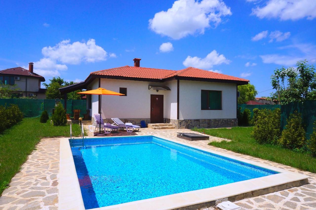 Вила Едем - Villa Edem - Beach Bolata Area Balgarevo Kültér fotó