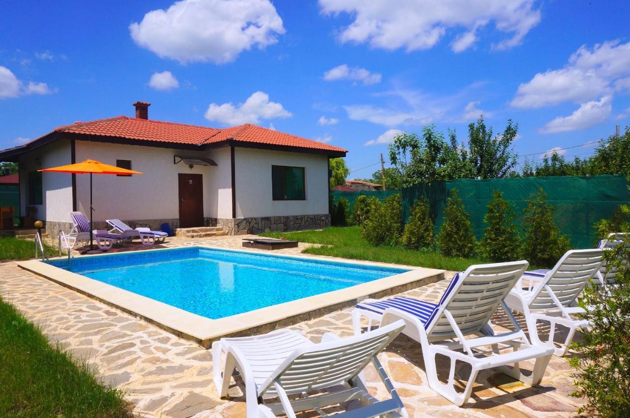Вила Едем - Villa Edem - Beach Bolata Area Balgarevo Kültér fotó