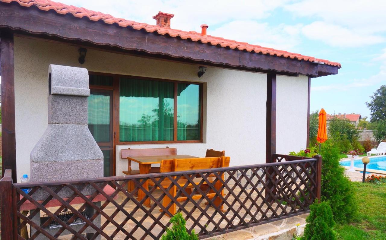 Вила Едем - Villa Edem - Beach Bolata Area Balgarevo Kültér fotó