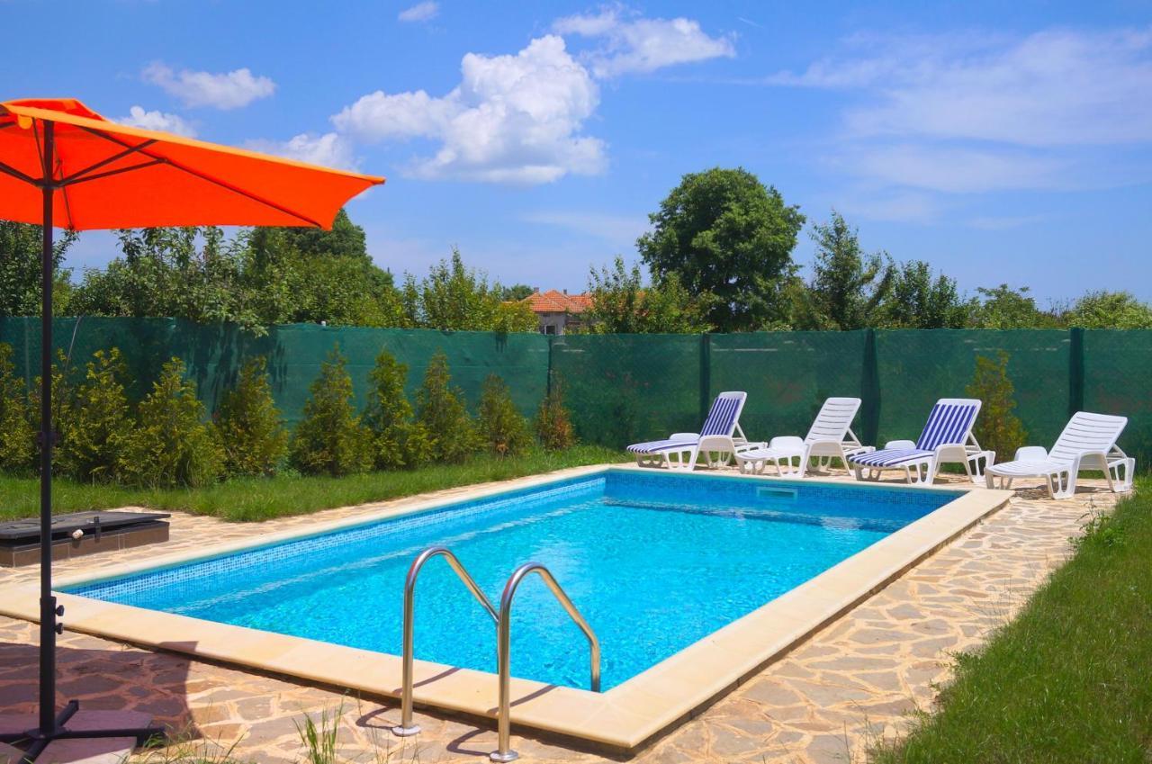 Вила Едем - Villa Edem - Beach Bolata Area Balgarevo Kültér fotó