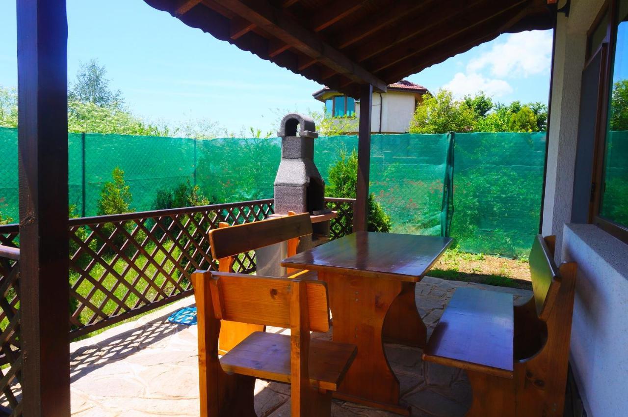 Вила Едем - Villa Edem - Beach Bolata Area Balgarevo Kültér fotó