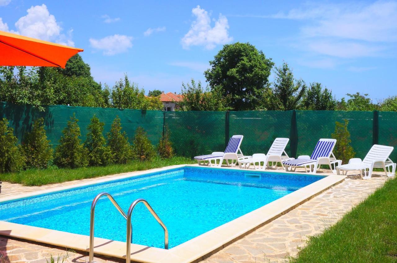 Вила Едем - Villa Edem - Beach Bolata Area Balgarevo Kültér fotó