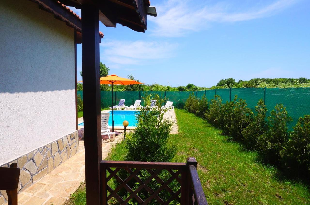 Вила Едем - Villa Edem - Beach Bolata Area Balgarevo Kültér fotó