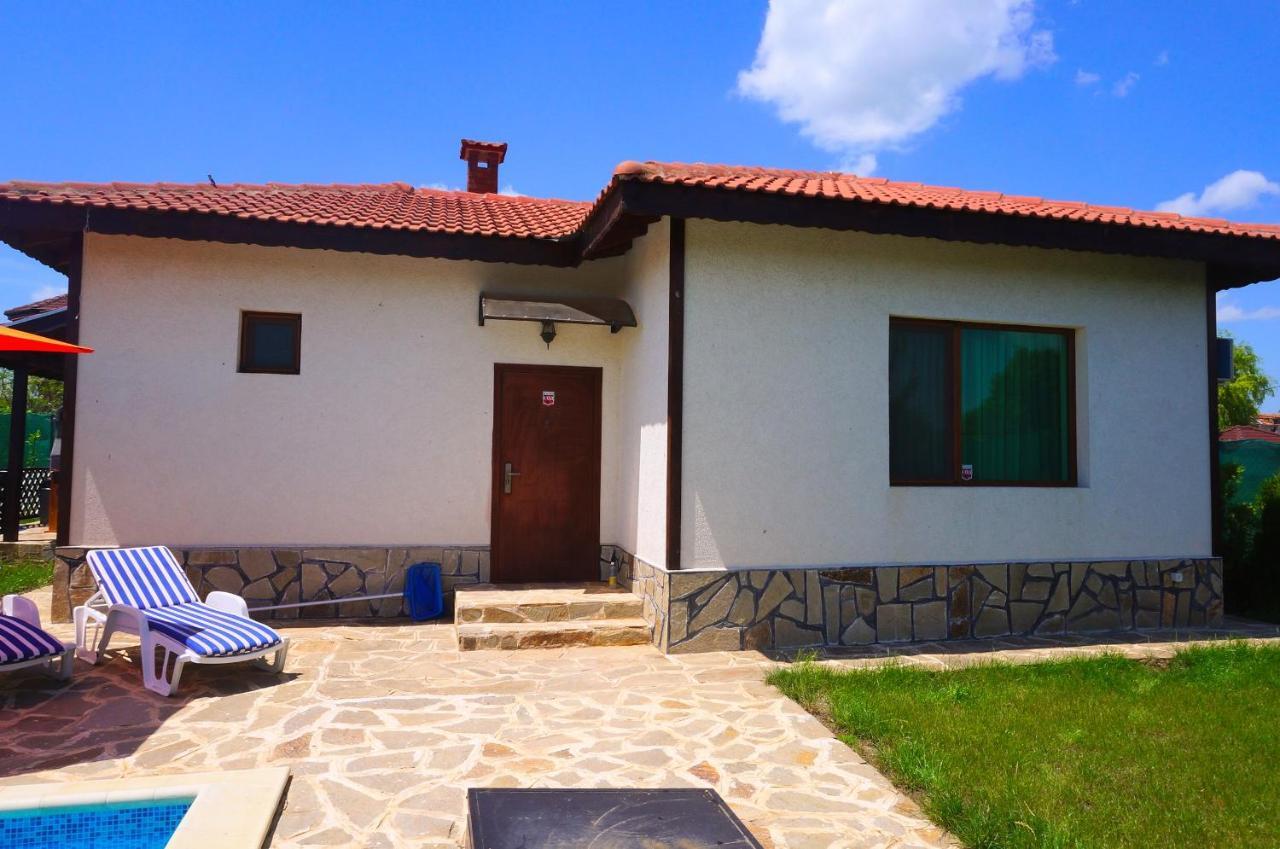 Вила Едем - Villa Edem - Beach Bolata Area Balgarevo Kültér fotó